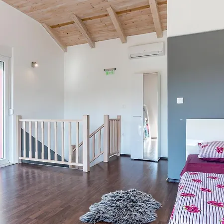 Casa Rosa Holiday home Sibenik